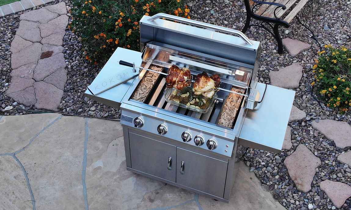 KoKoMo BBQ Grill 32 Inch - Professional 4-Burner Cart Made of Premium 304 Stainless Steel