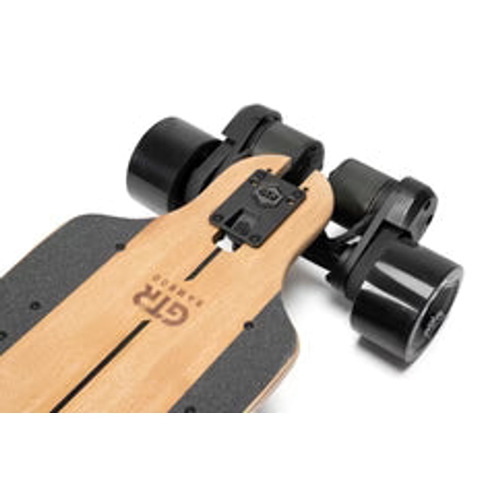 EVOLVE GTR Bamboo Street Electric Skateboard
