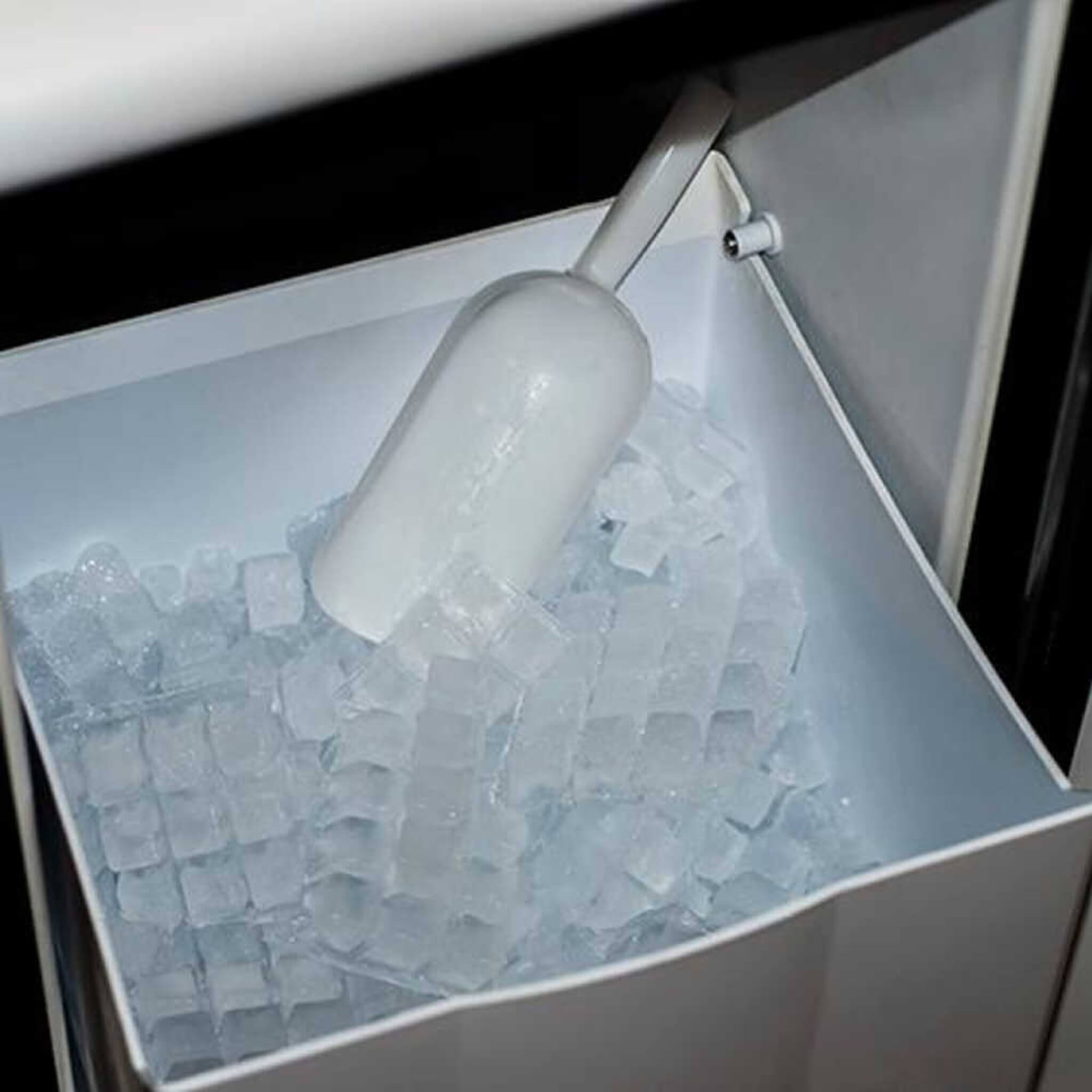 Edgestar 15-Inch Outdoor Undercounter Ice Maker W/ 50 LBS Daily Ice Production