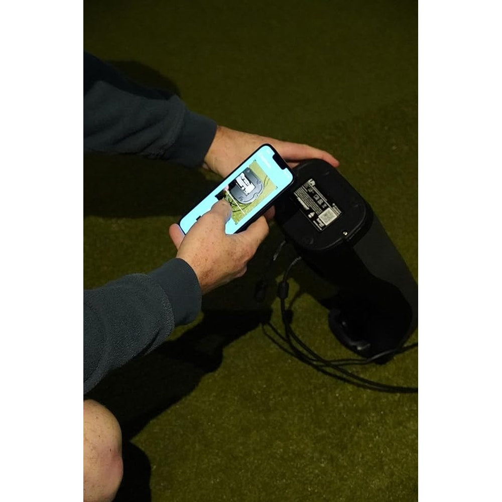 Bushnell LPi Launch Pro Indoor Golf Launch Monitor – Tour-Level Ball & Club Data Accuracy for Home Simulators