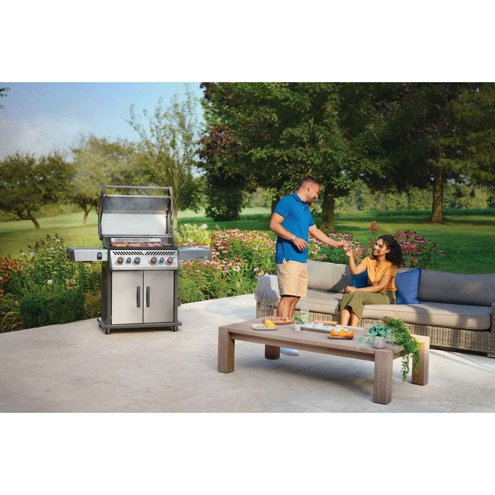 Patio Elegance Gas Grill Rogue PRO‑S 525 RSIB with Infrared Side and Rear Burners